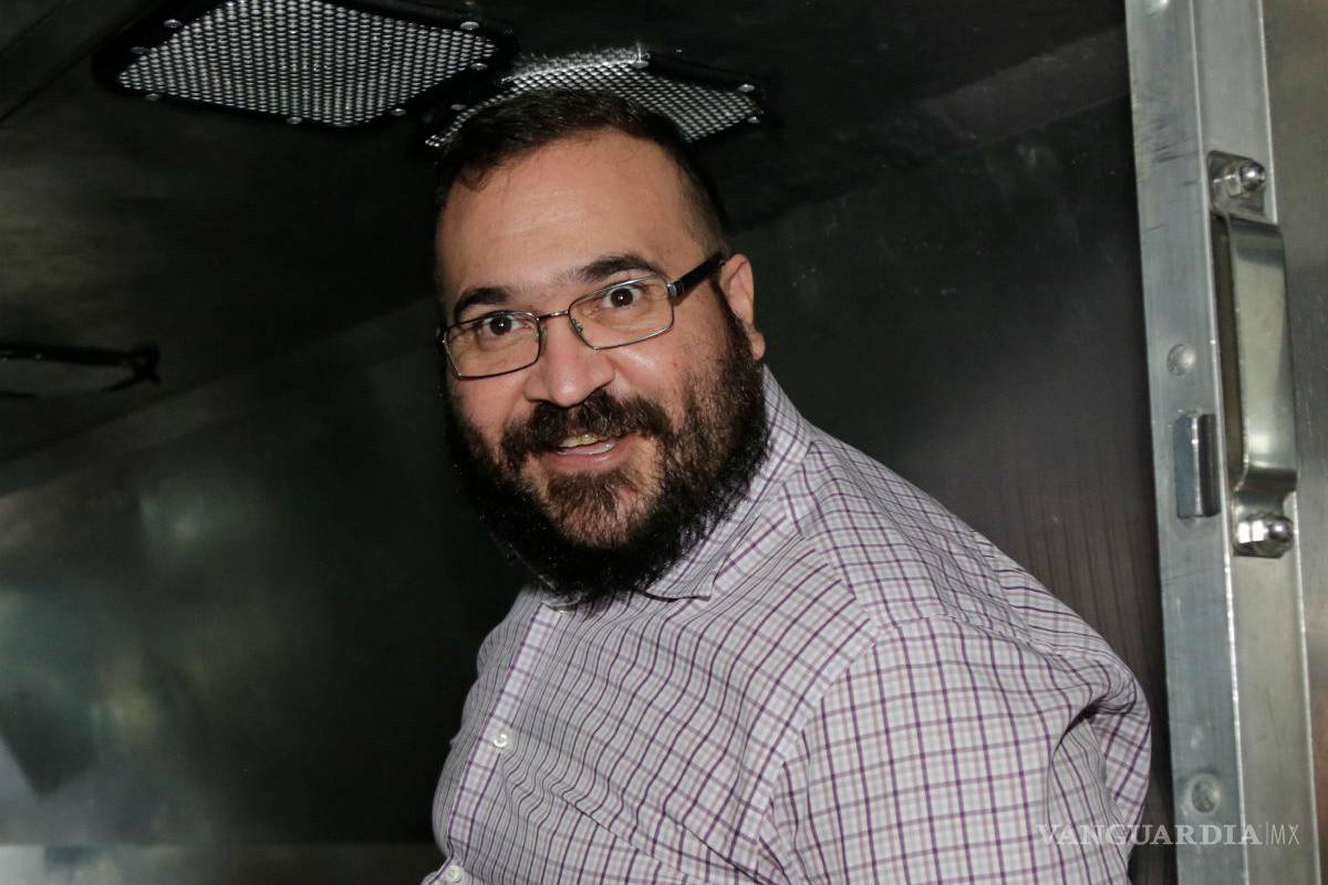 $!Edificio de lujo es propiedad de prestanombres de Duarte