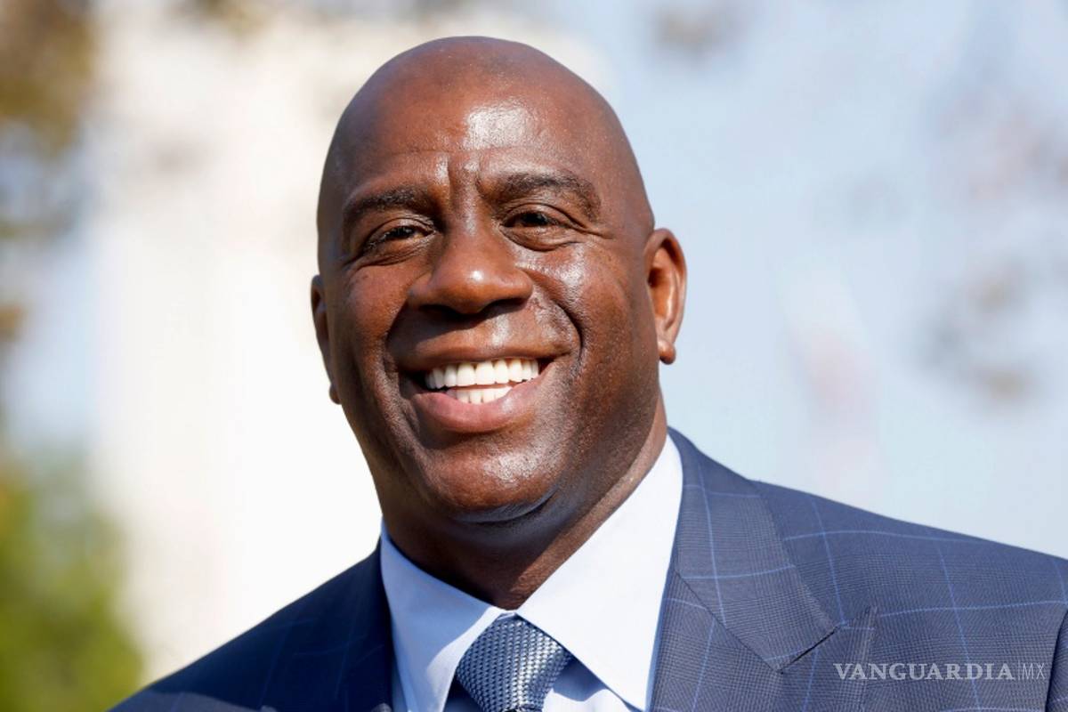 &quot;Magic&quot; Johnson vuelve a los Lakers