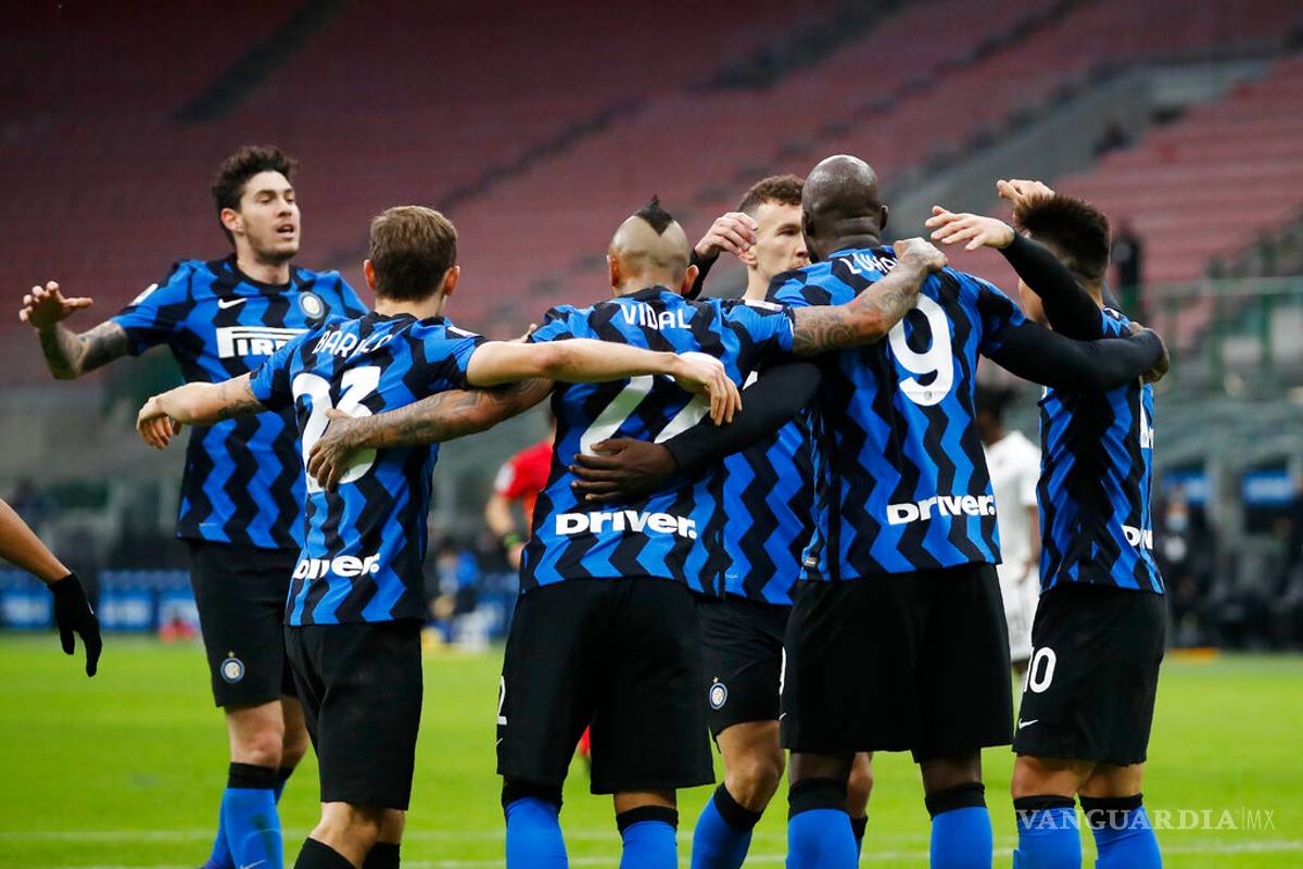 Inter logra victoria con gran remontada