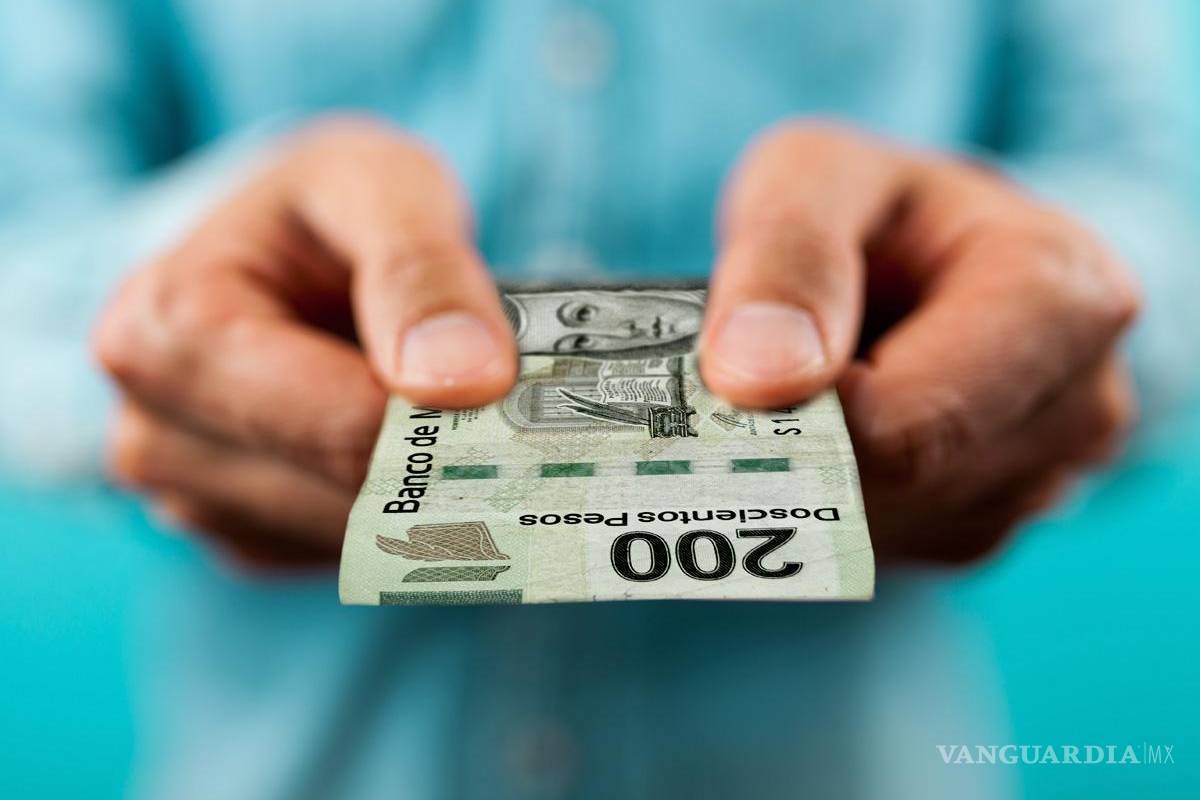 Depósitos en efectivo tienen este impuesto, advierte el SAT