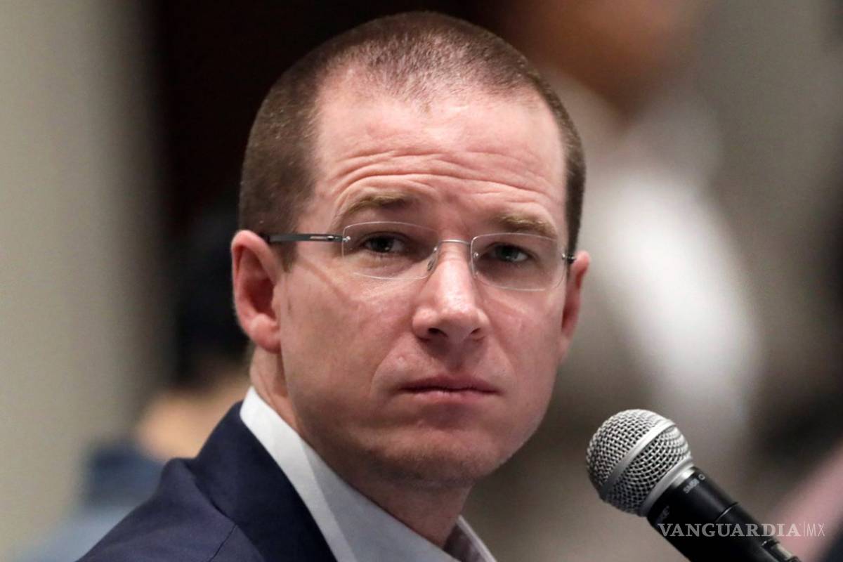 Anaya paga 4 millones de pesos a encuestadora Massive Caller para colocarlo cerca de AMLO