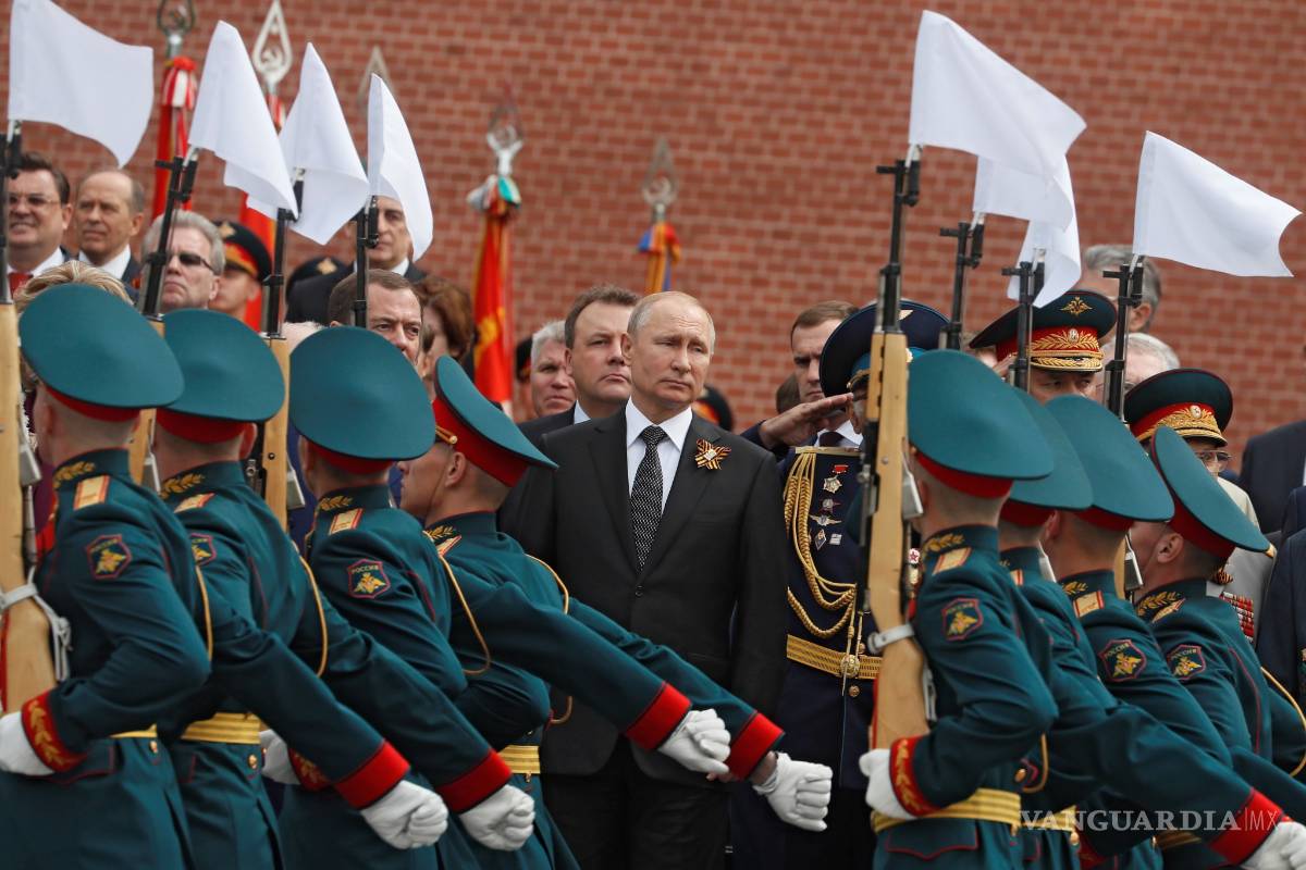 Putin preside desfile militar en aniversario victoria sobre la Alemania nazi