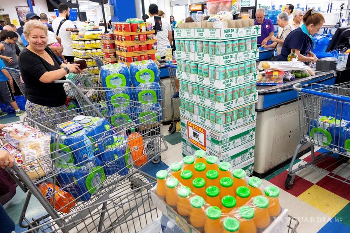 Florida espera con temor al &quot;monstruo&quot; Dorian que podría convertirse en huracán categoría 4 (fotogalería)