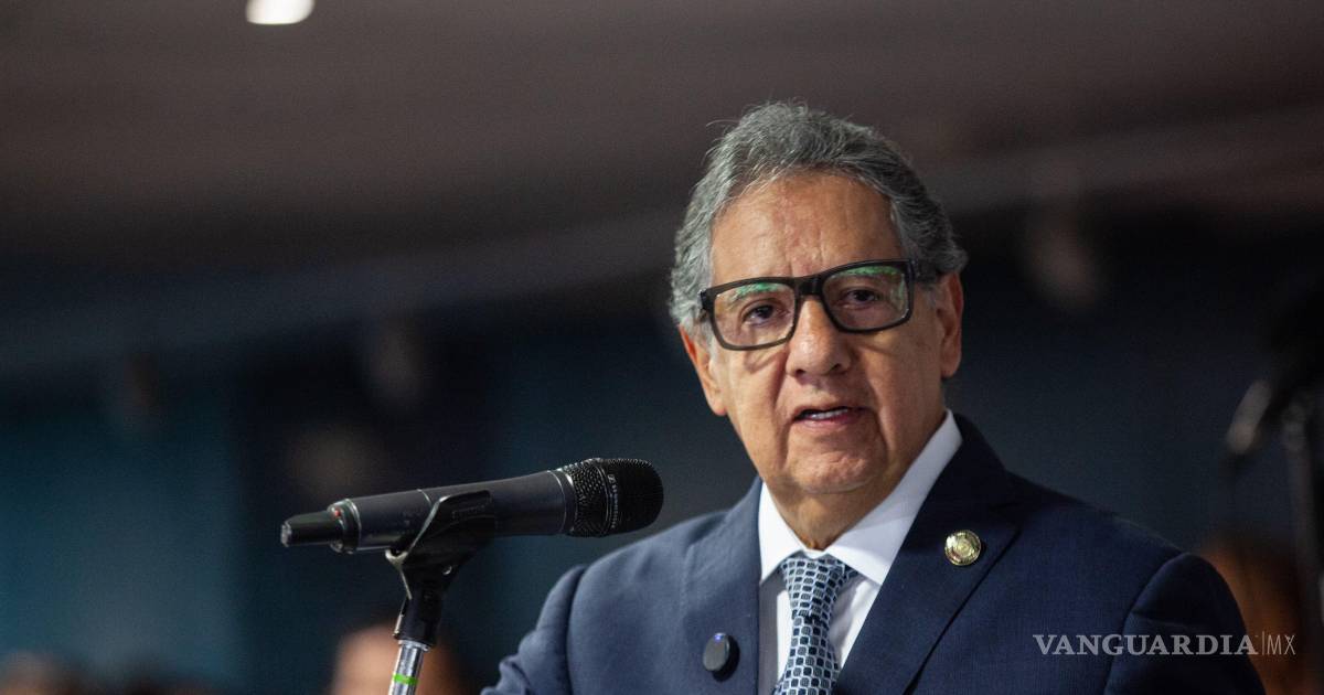 Presidente del Senado se deslinda de pedir acceso a salas diplomáticas en AICM; responsabiliza al secretario técnico