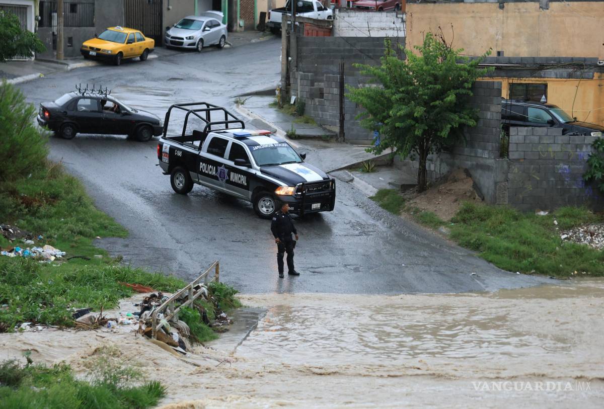 $!Las lluvias ocasionaron encharcamientos en distintos sectores de Saltillo, pero sin causar daños a personas.