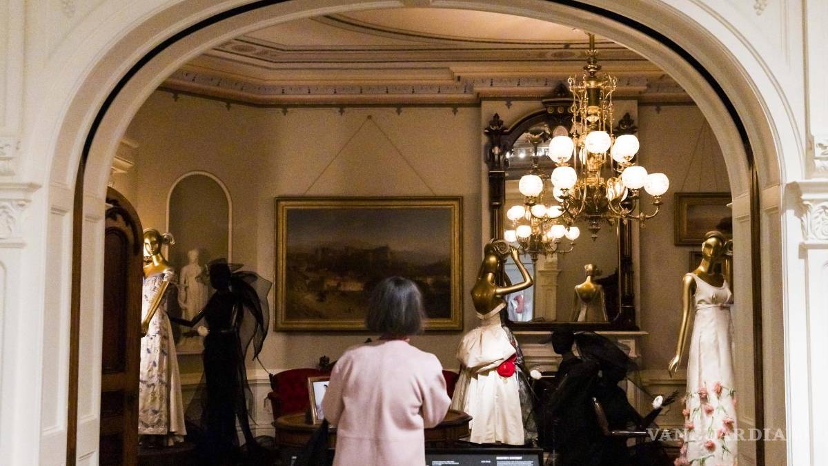 El Met hace una viaje por la historia de la moda en EU con la ayuda de directores de cine