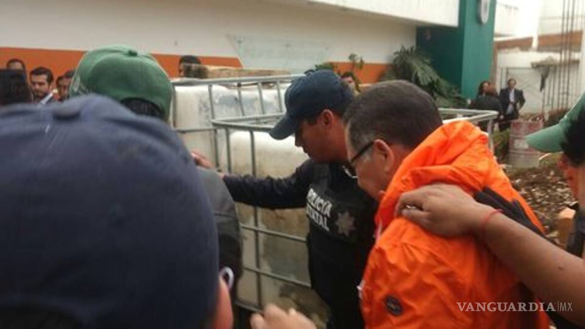 Flavino Ríos comparece ante ante jueza; lo acusan de encubrimiento y desvío de recursos