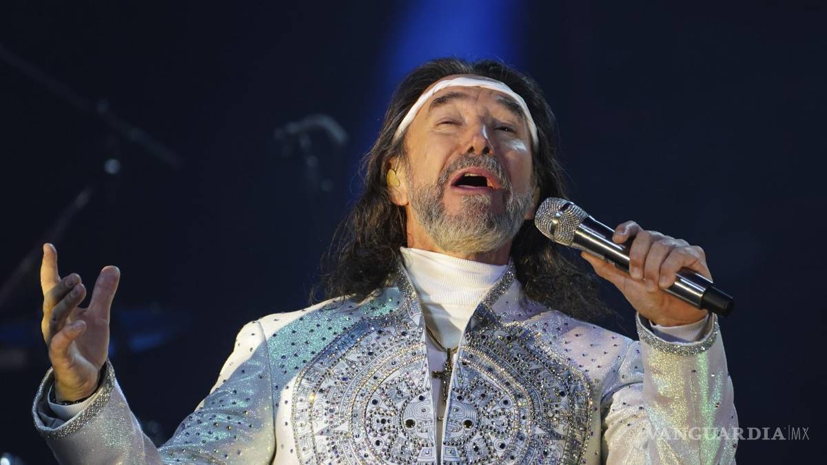 82 mil fans se rinden y se embelesan ante los Bukis en el Estadio Azteca