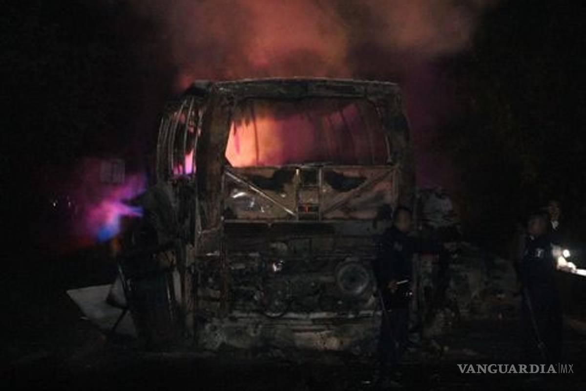 20 muertos en choque de autobús en la México-Tuxpan