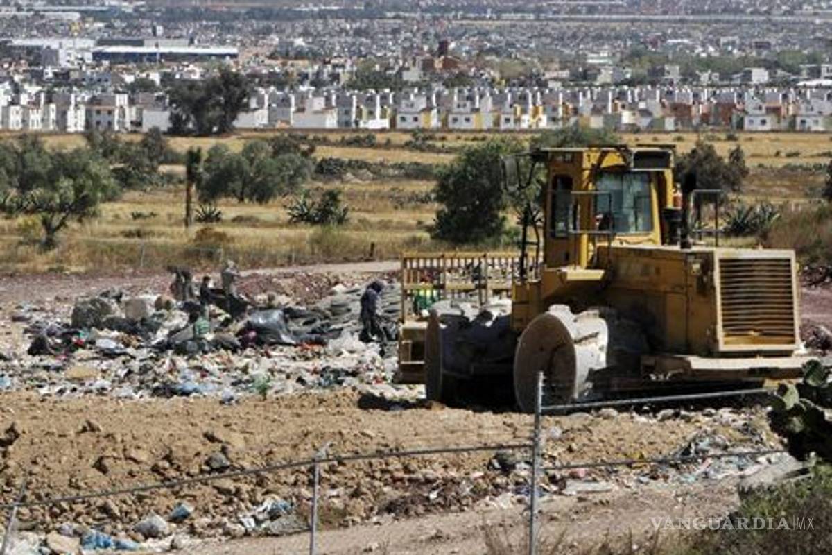 Construyen Plaza Estado de México sobre ex tiradero de basura