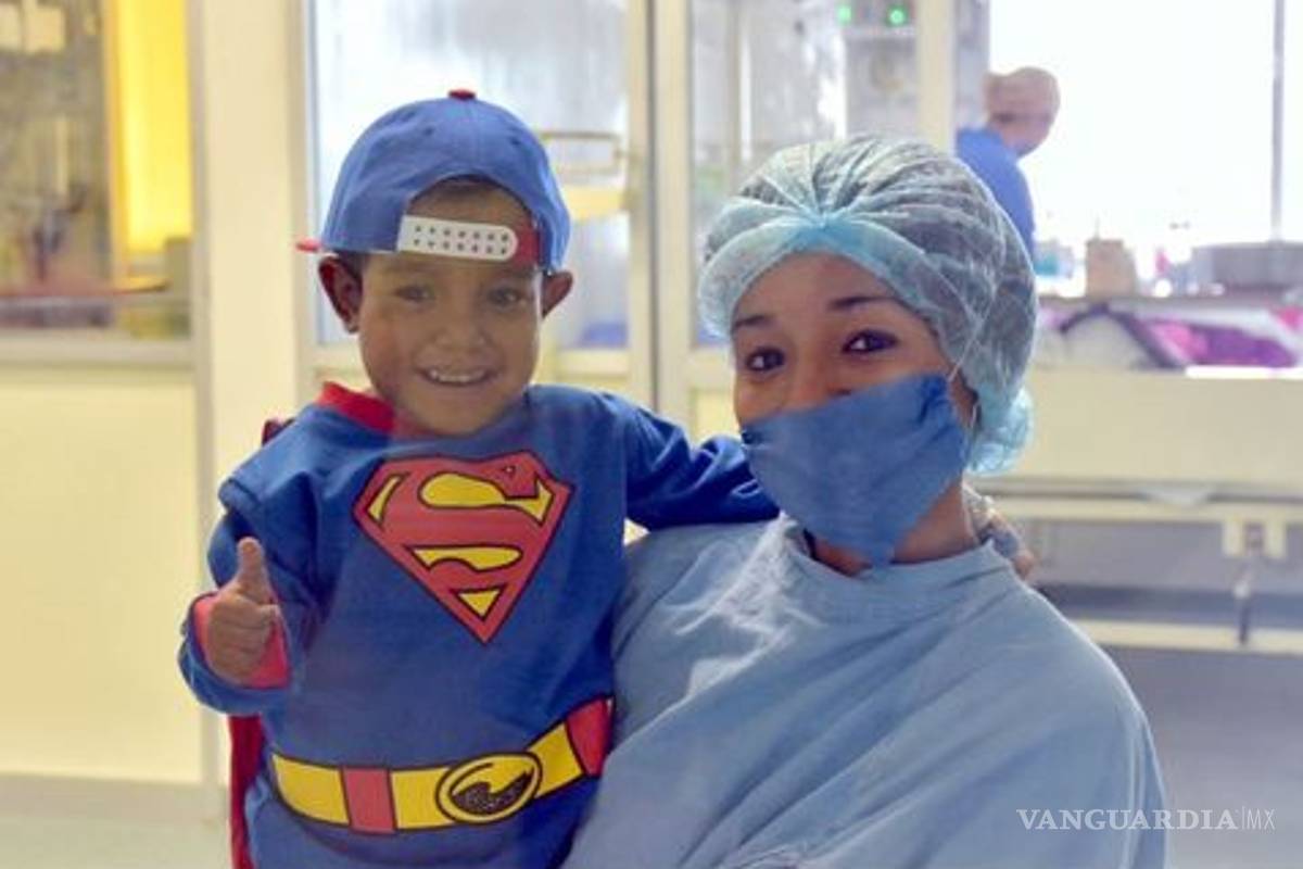 IMSS realiza con éxito trasplante de hígado de padre a hijo