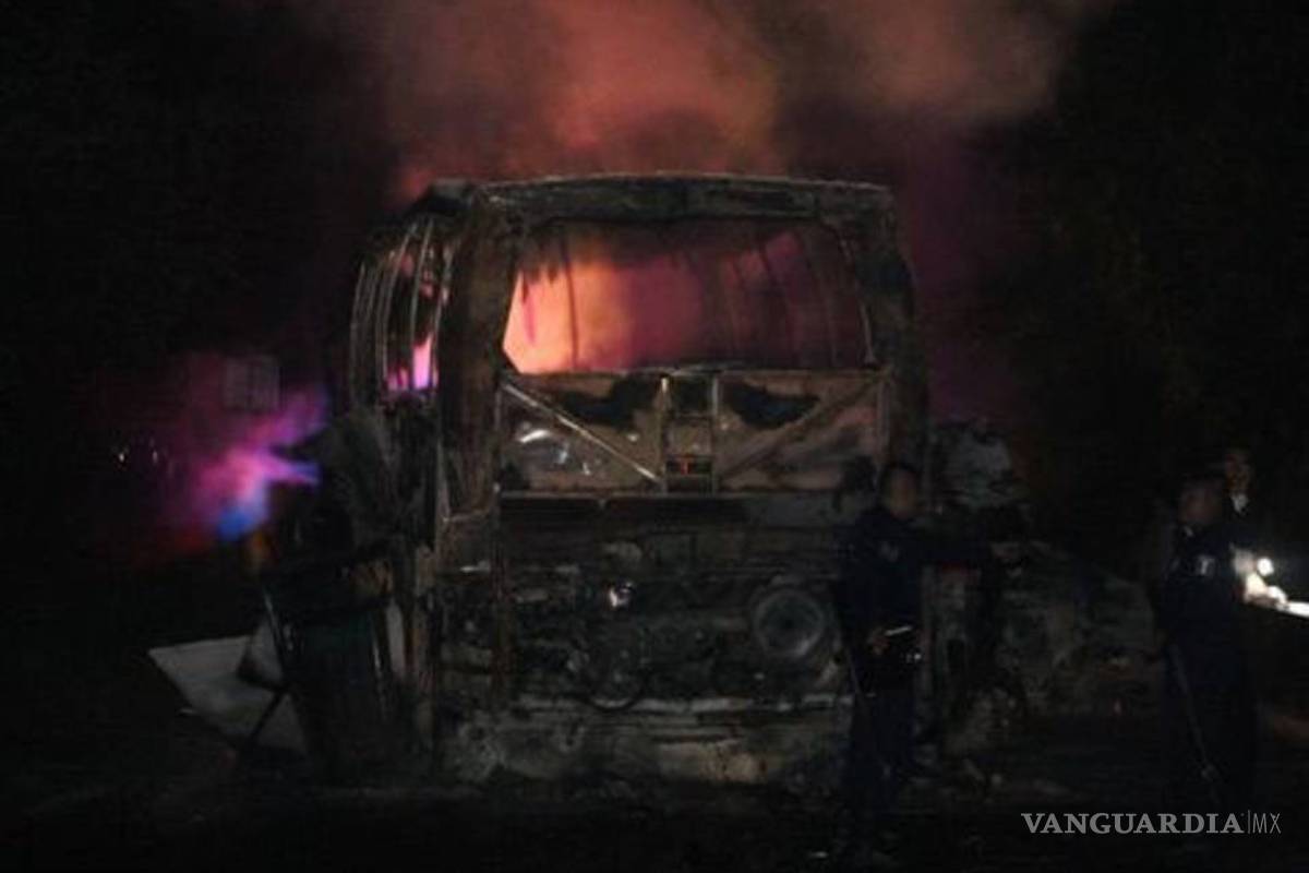 Suman 24 muertos por choque en la autopista México-Tuxpan