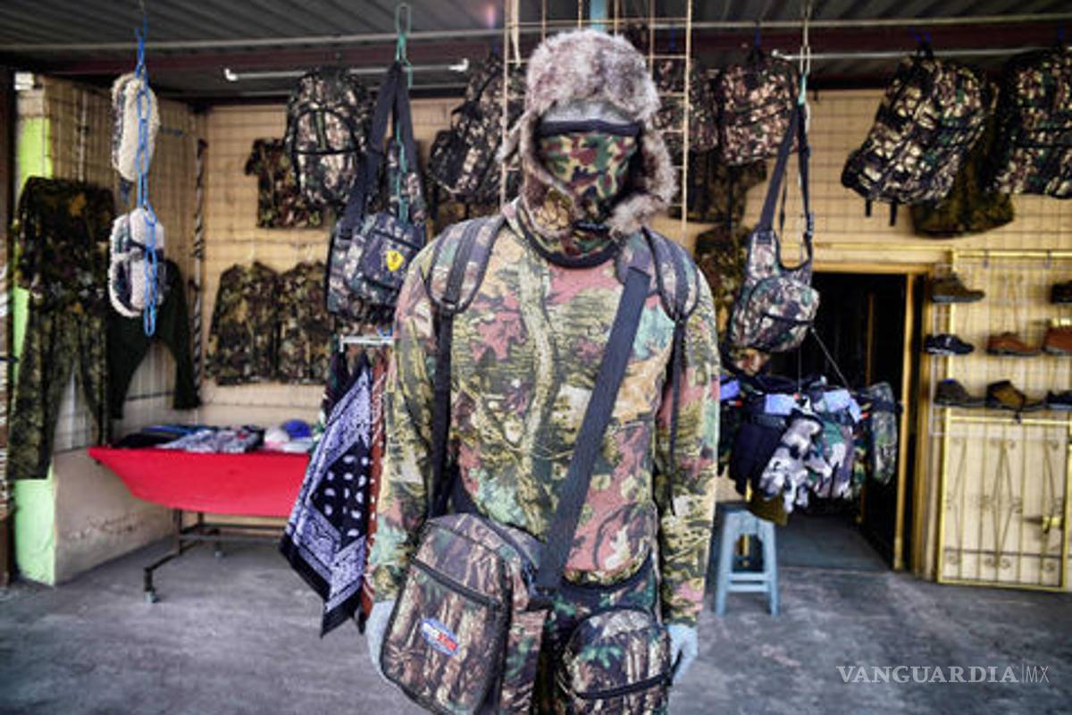 Migrantes aceleran su travesía para ganarle al muro de Trump