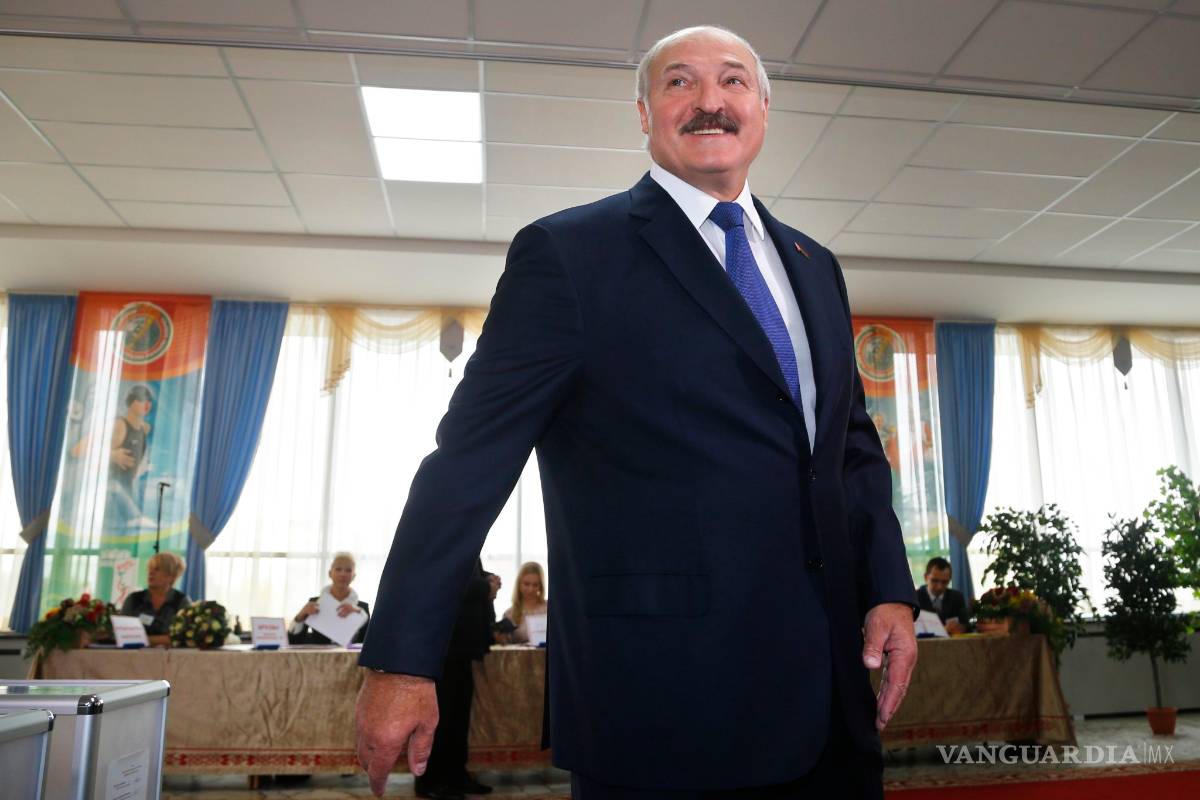 Gana Lukashenko las elecciones en Bielorrusia, gobierna al país redes 1994