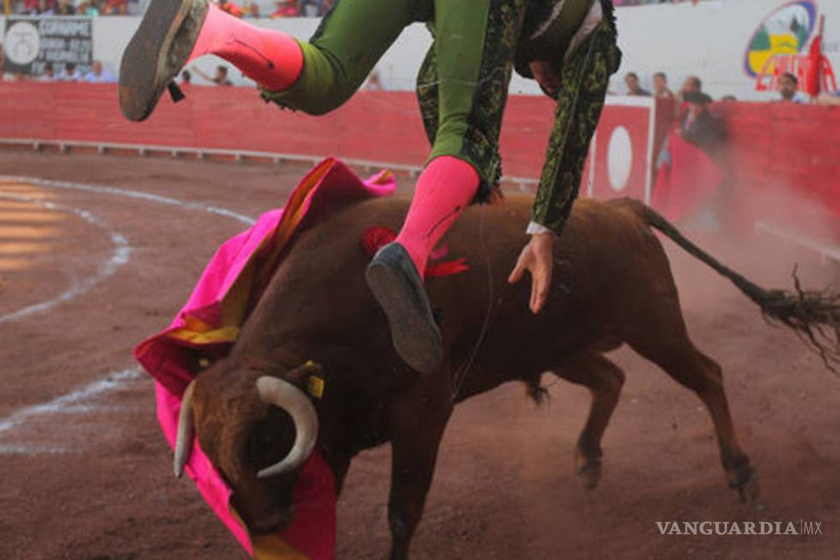 Continúa grave en Torreón el matador de toros “El Pana”