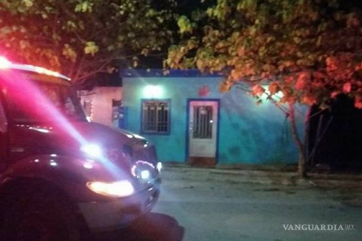 Hombre prende fuego a casa con su familia adentro en Nuevo León