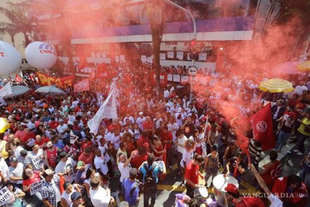 Bloqueos y protestas en Brasil contra prisión para Lula da Silva