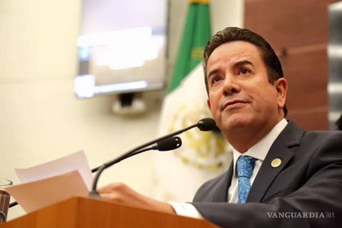 Decir que soy gay es ser un político honesto: Benjamín Medrano