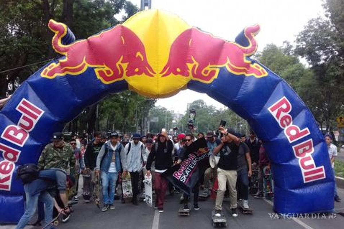 Skaters conmemoran el Go Skate Day en la CDMX