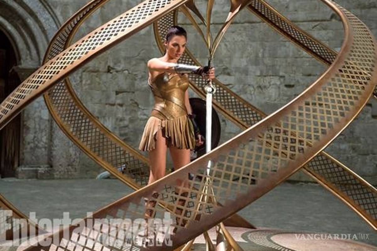 Wonder Woman roba la espada "mata dioses"