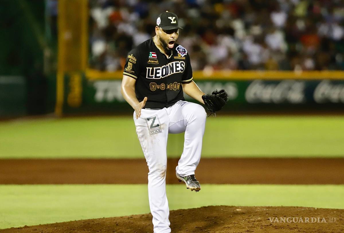 $!César Valdez lanza una joyita de pitcheo y los Leones están a uno del título