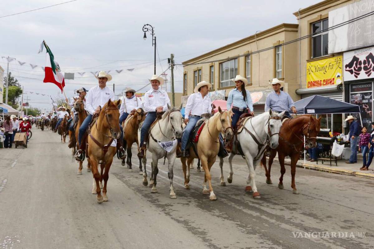 Reaparecen a caballo excandidatos a la gubernatura de Coahuila