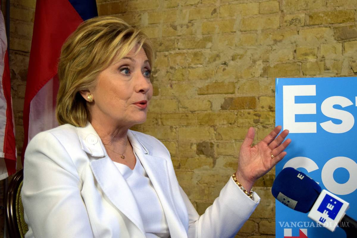 Critica Hillary Clinton la actitud de Trump con los inmigrantes