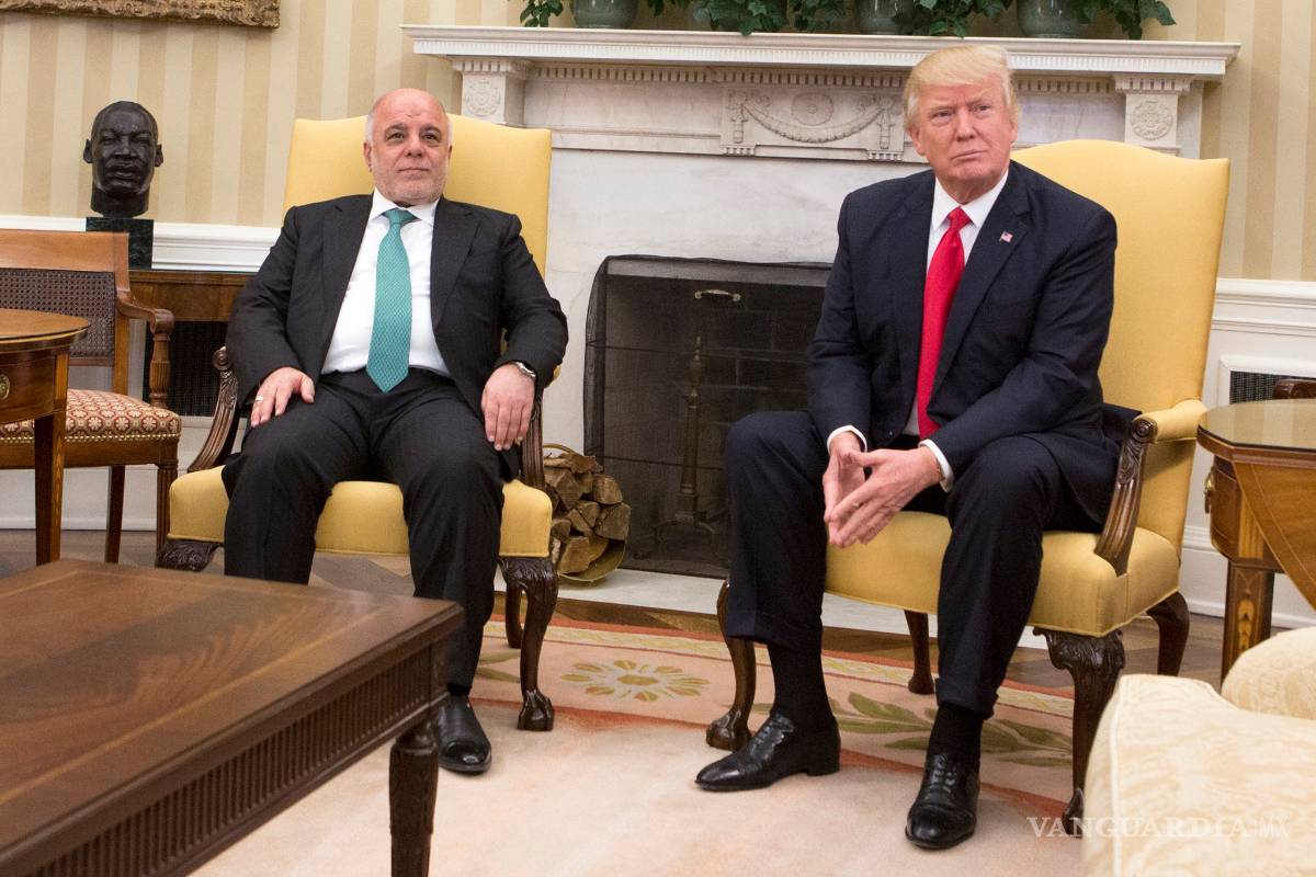 EU &quot;nunca&quot; debió retirarse de Irak, dice Donald Trump frente a primer ministro