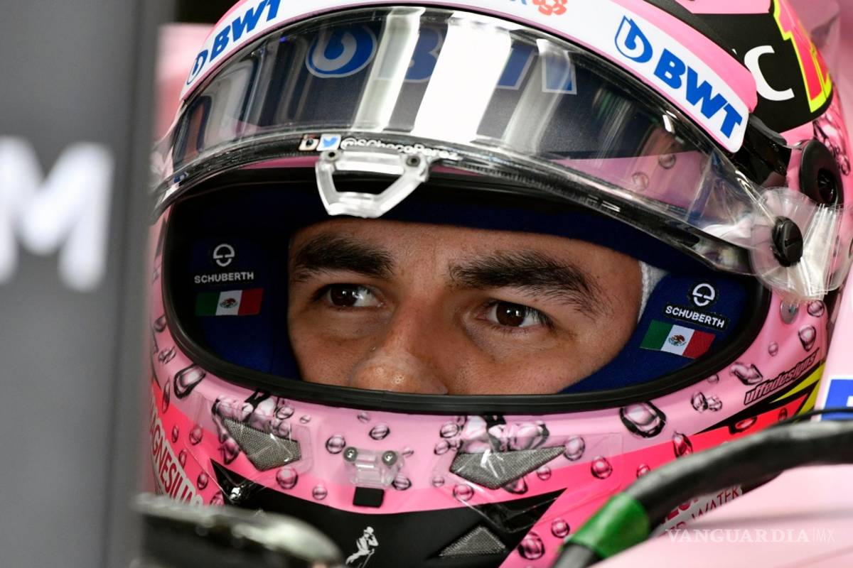 Subasta Sergio Pérez un casco en beneficio de los afectados por terremotos