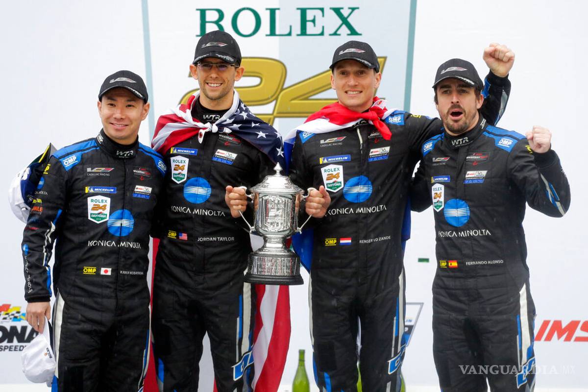 Fernando Alonso gana las 24 Horas de Daytona