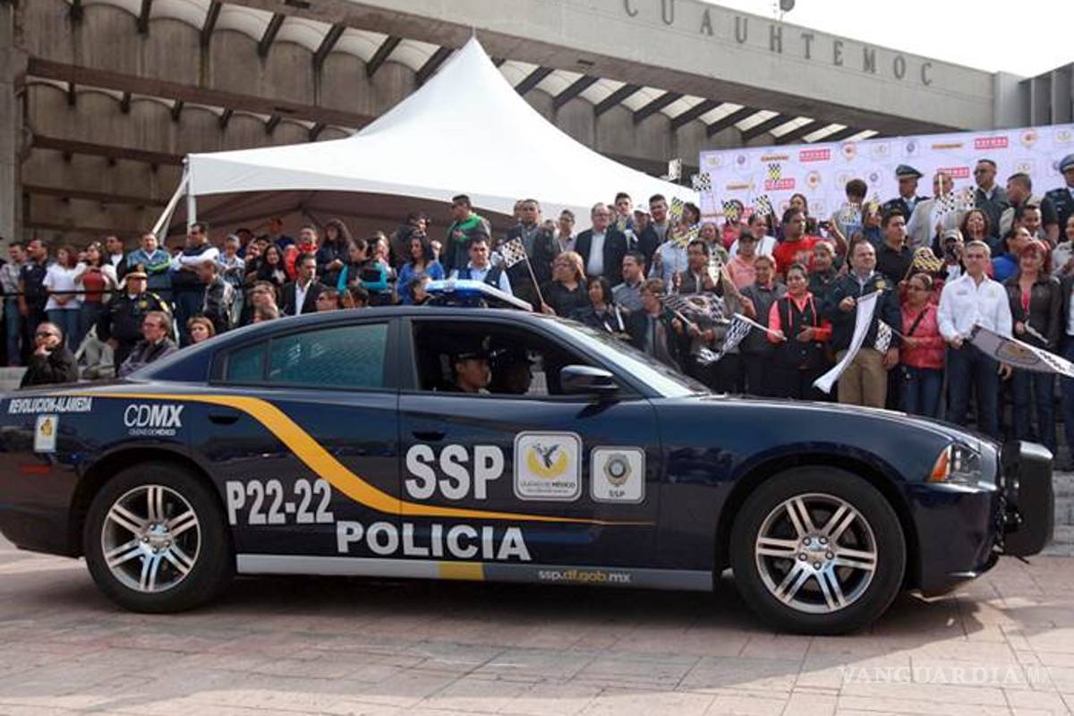 Policías del DF son captados en arrancones