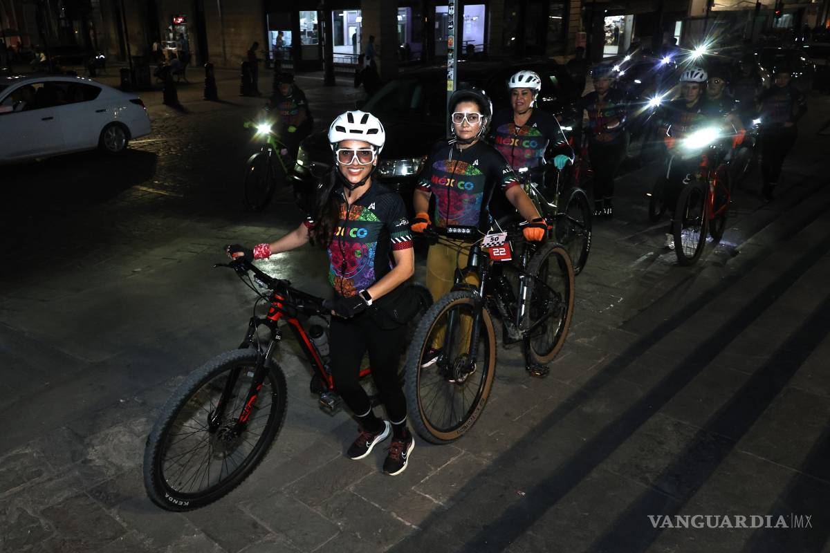 Saltillo: Hacen conciencia vial con rodada mujeres ciclistas