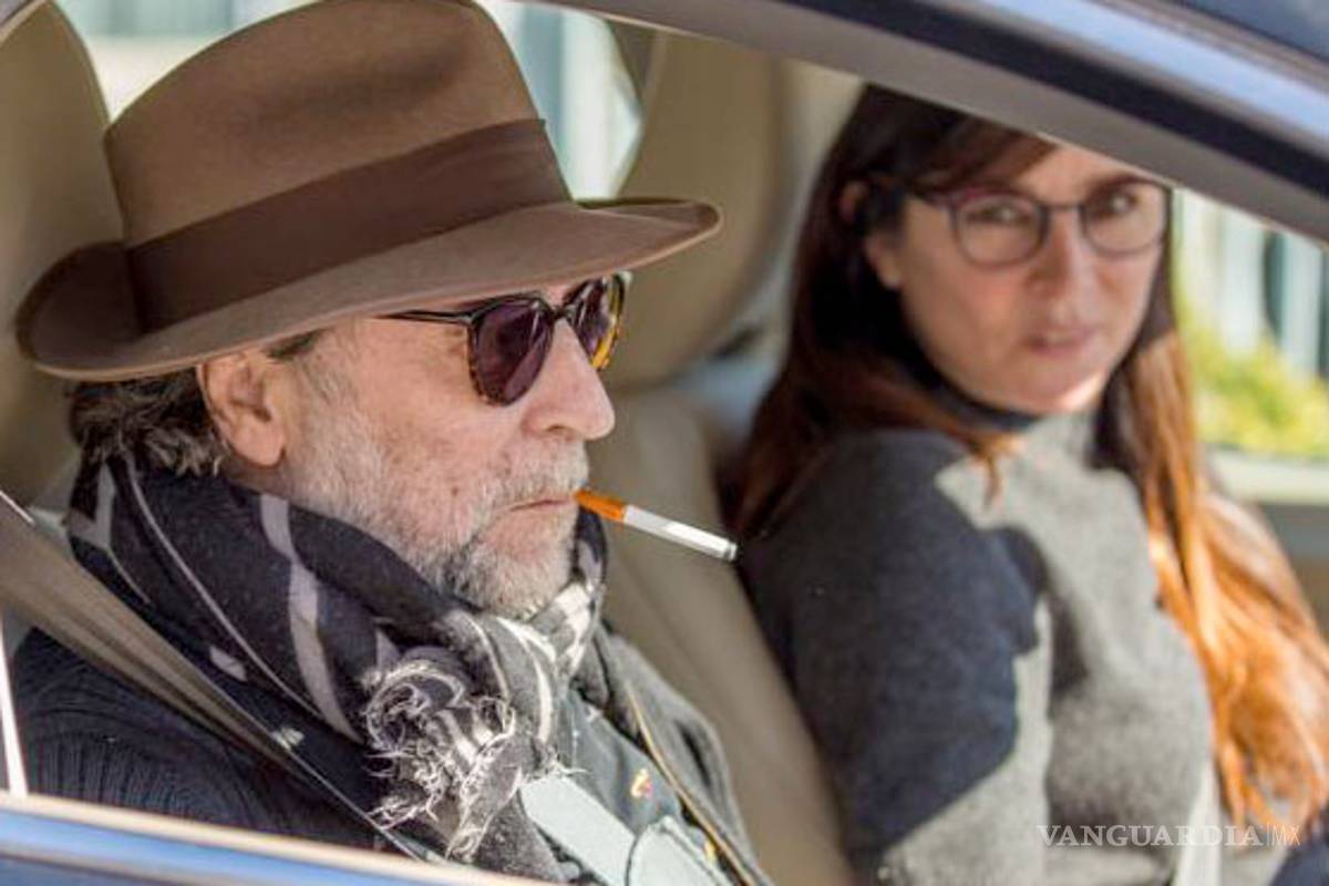 Joaquín Sabina sale del hospital luego de operación tras su caída en el escenario