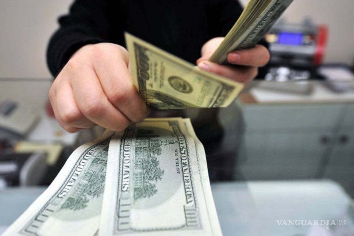 El dólar supera los 19 pesos en ventanillas bancarias