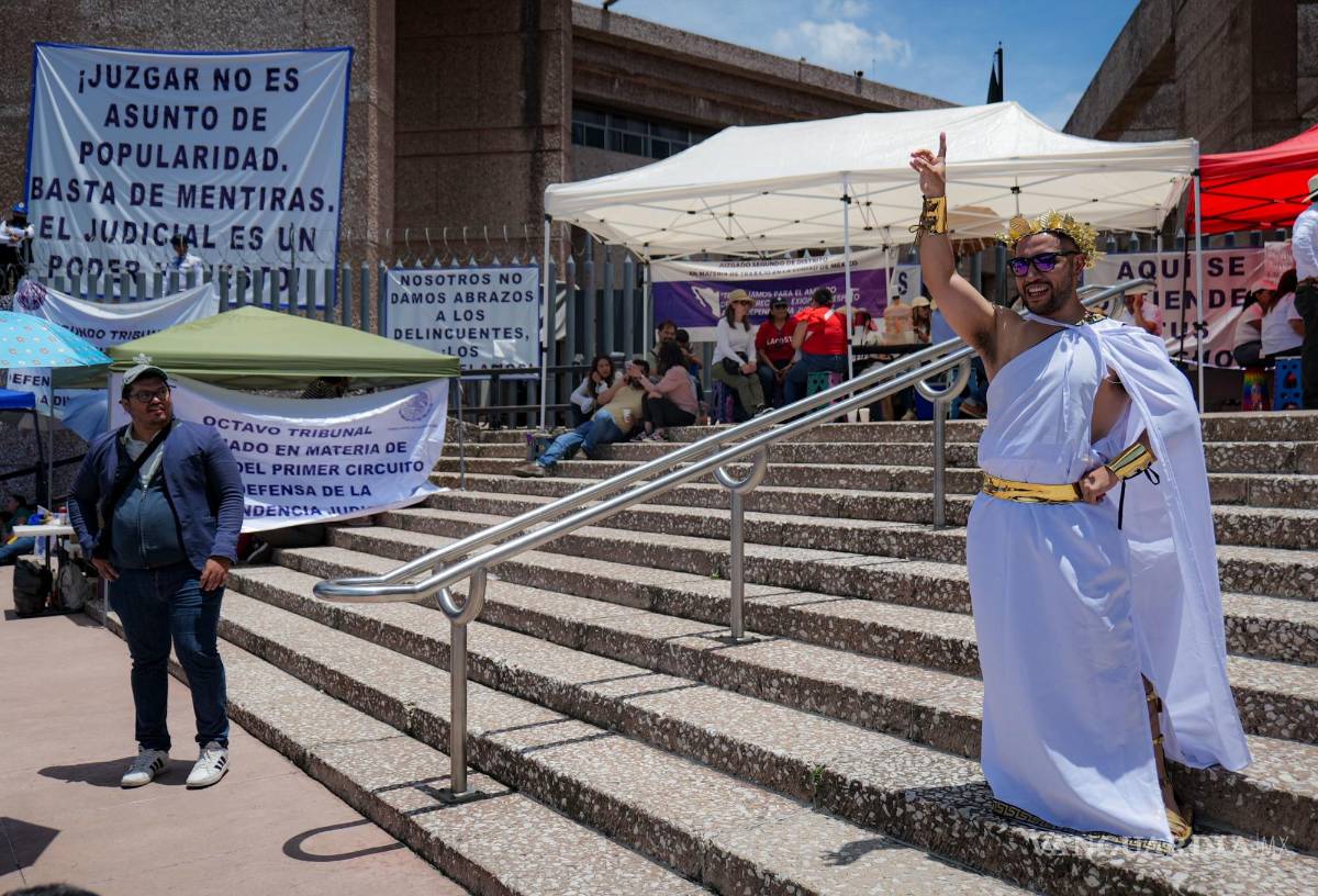 $!Las manifestaciones más amplias se han dado en la CDMX, en donde los juzgadores han protestado cerca de la Cámara de Diputados.