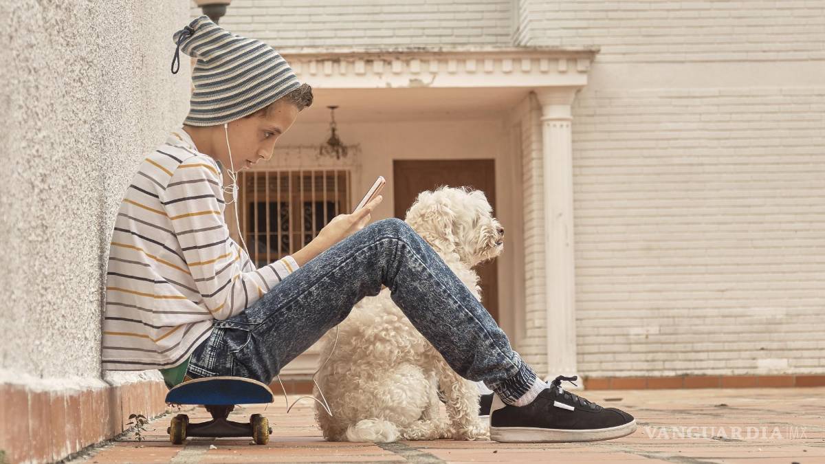 Menores con celular: reglas contra el abuso