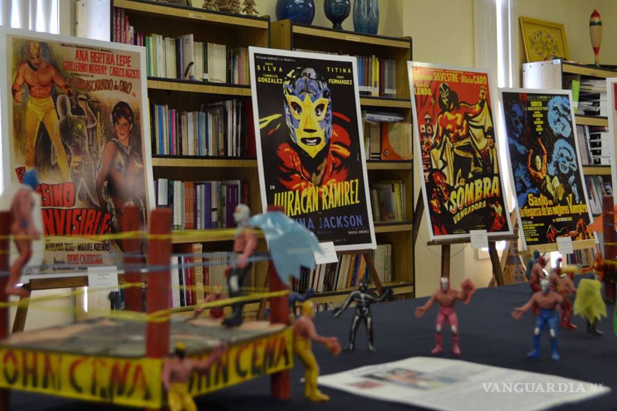 Inauguran exposición de luchadores en Eagle Pass