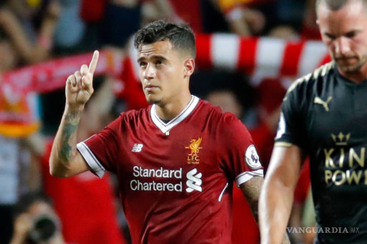 Fanáticos del Liverpool queman playera de Coutinho