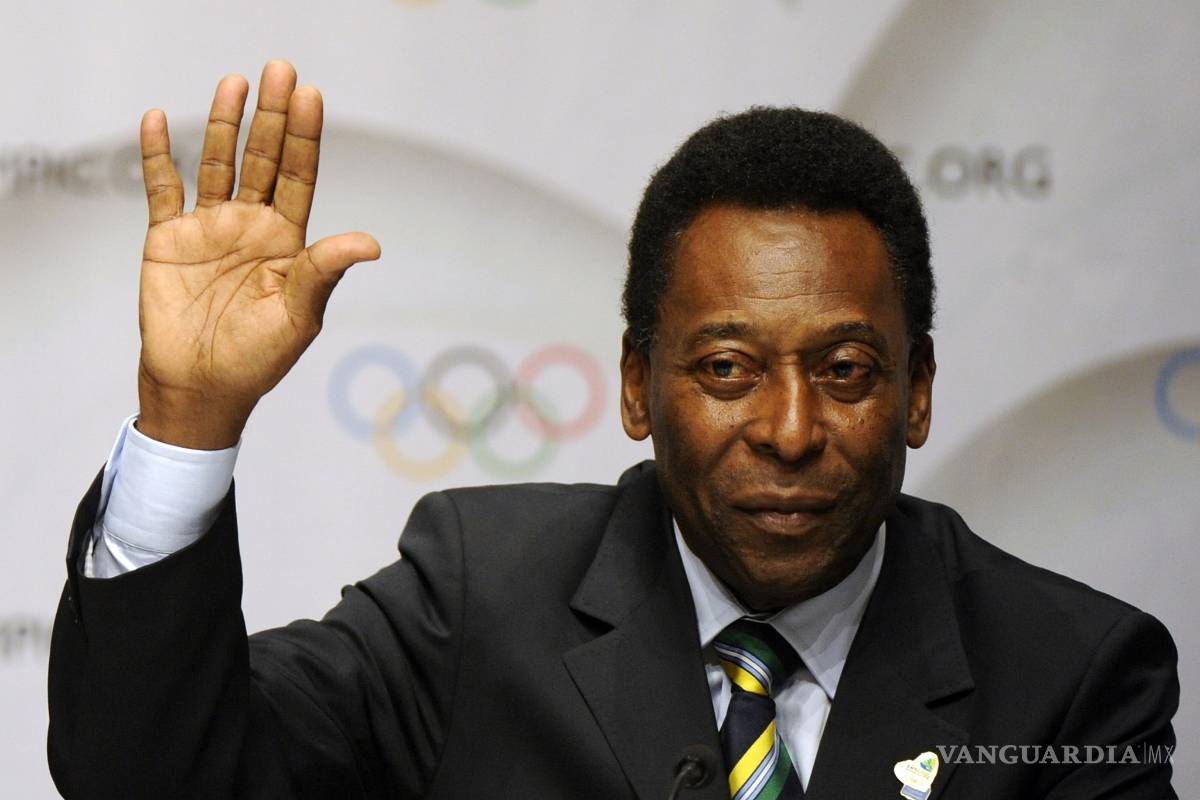 Pelé es hospitalizado tras desmayarse en su casa