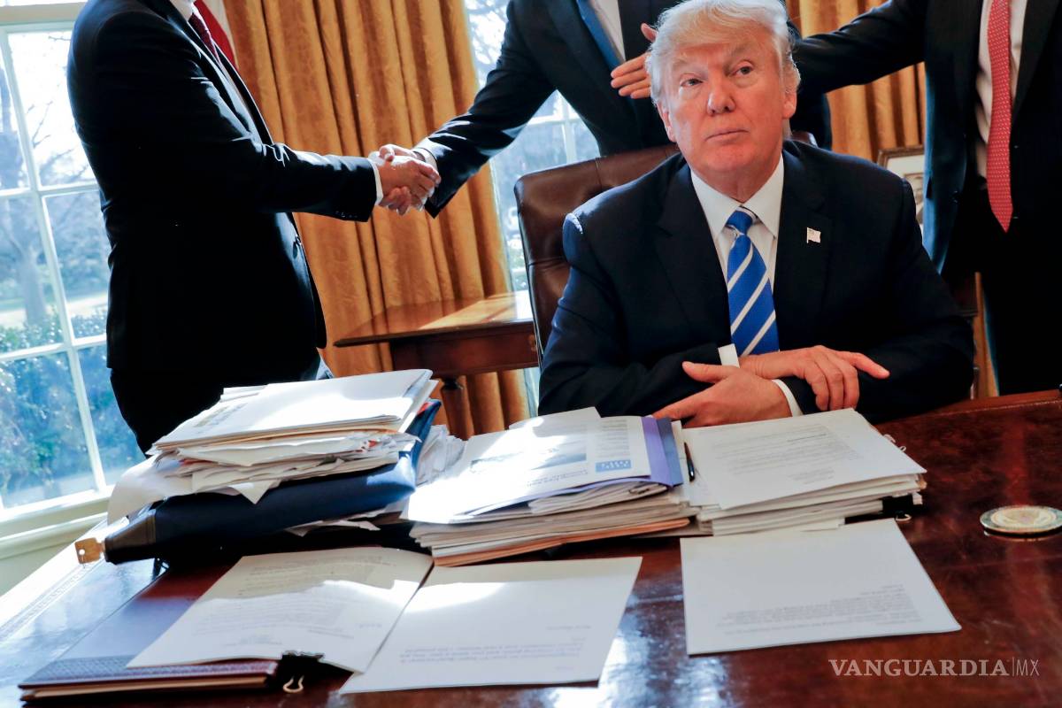 Demócratas dan prioridad a &quot;no ciudadanos&quot;, acusa Donald Trump