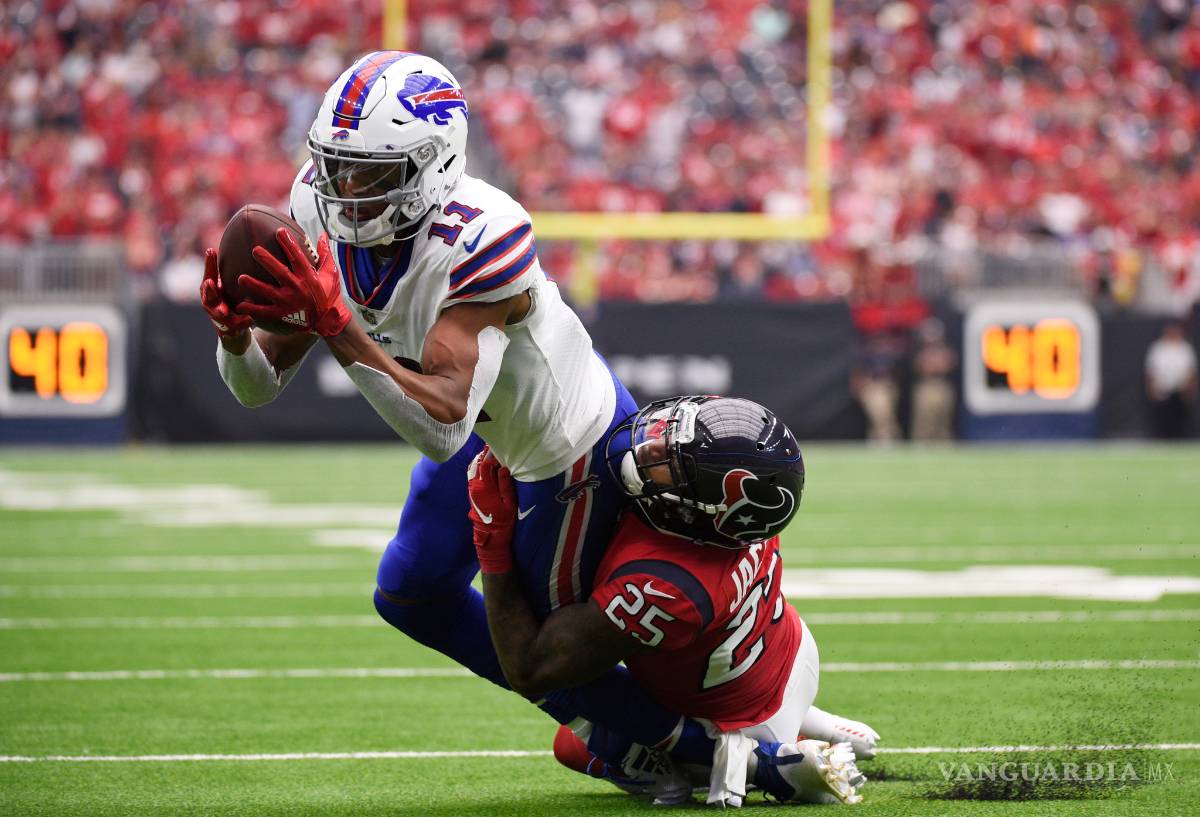 $!Joseph intercepta, corre y anota para darle la victoria a los Texans