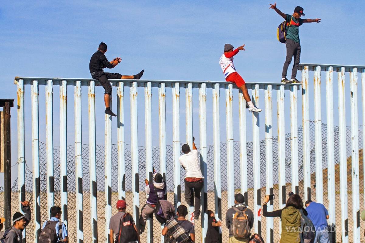 Estudia el Parlamento Europeo asistir a los migrantes en la frontera México-EU