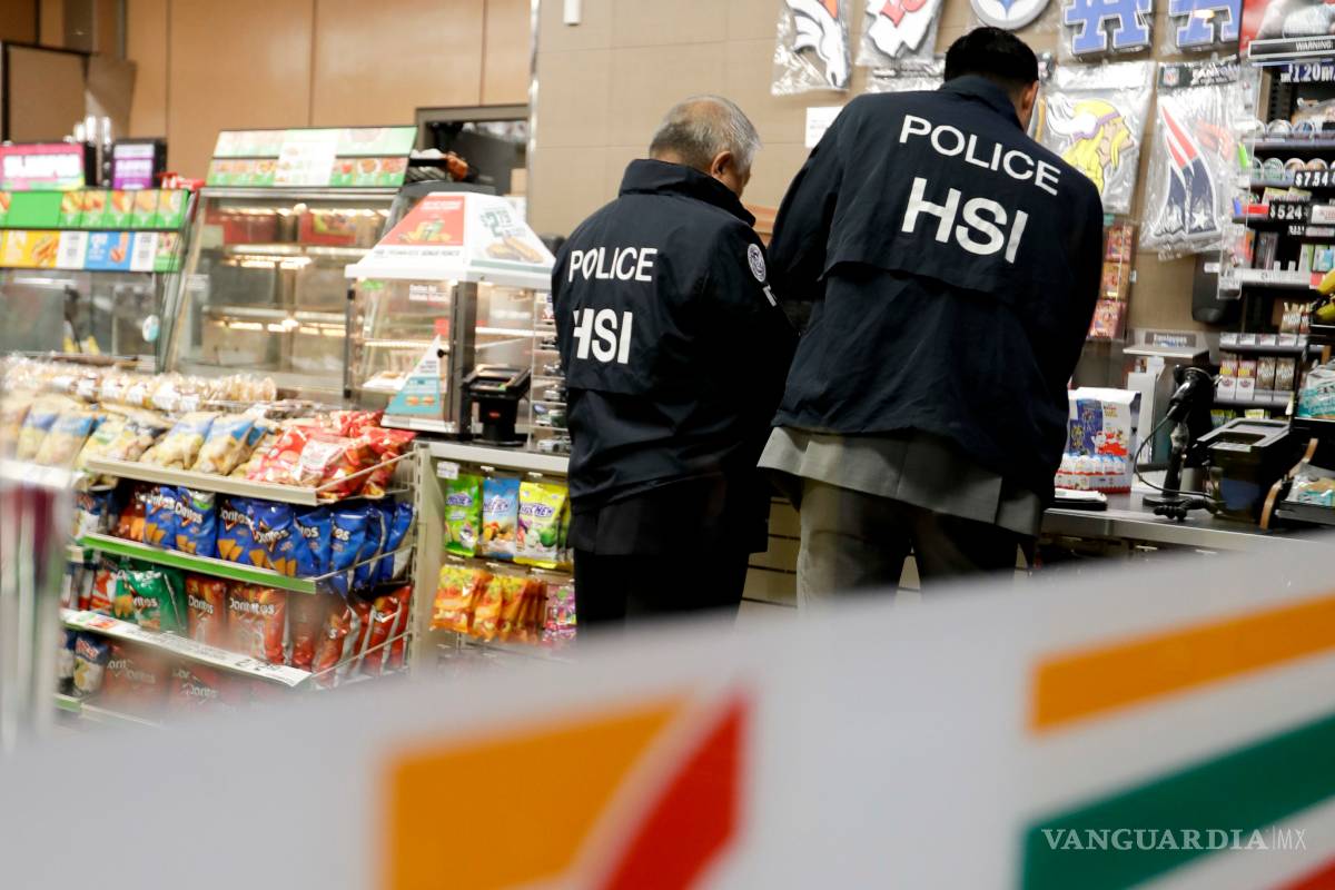 Policía de EU realiza redada en cerca de 100 tiendas 7-Eleven en busca de indocumentados