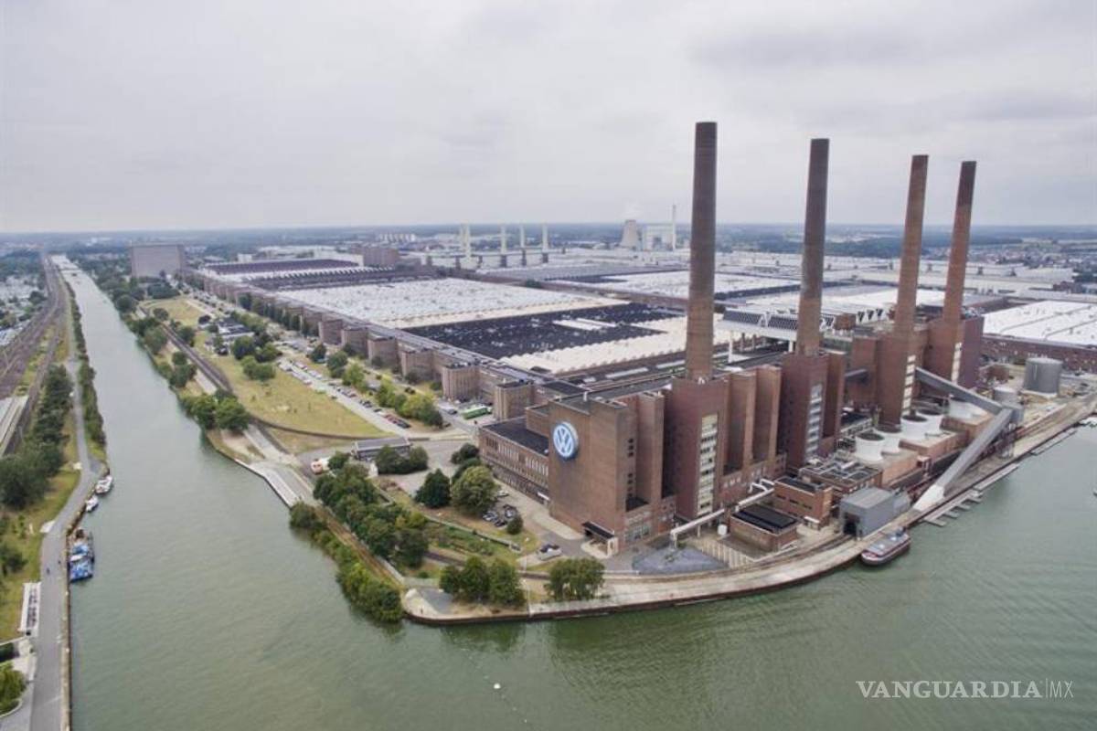 Tras acuerdo, Volkswagen reanudará la producción del Golf