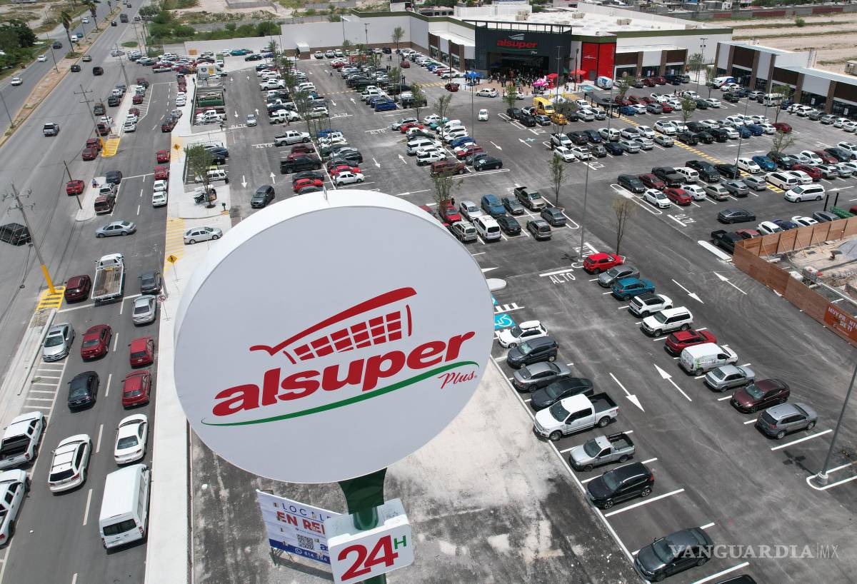 $!La nueva tienda ofrece un formato Plus con mayor variedad de productos y servicio las 24 horas. FOTO: OMAR SAUCEDO