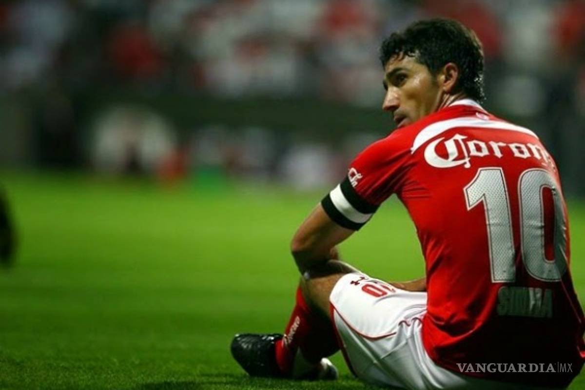 Futuro de Antonio Naelson &quot;Sinha&quot; se definirá este lunes