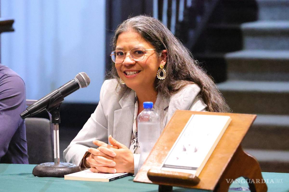 De Japón a México: Carmen Ávila presenta en Saltillo su libro ‘El vuelo de las grullas’