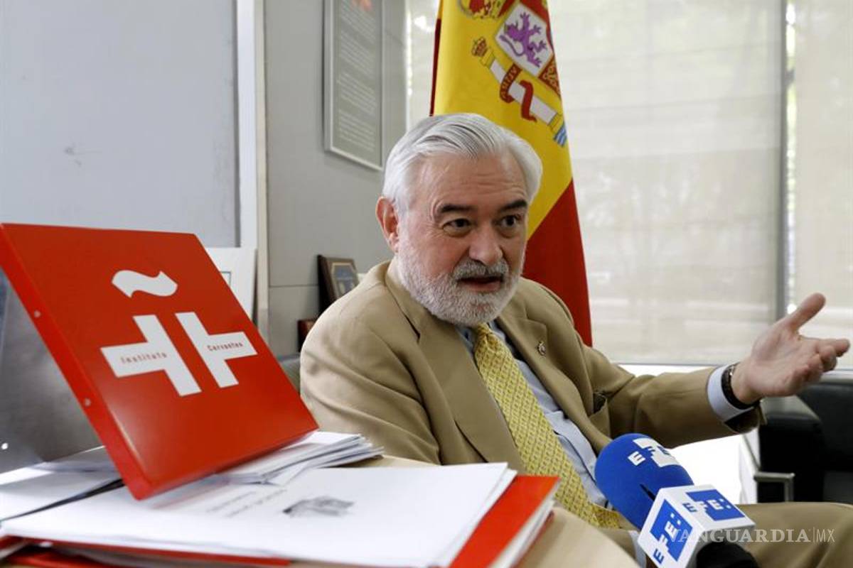 "Es absurdo que la gente diga tablet en lugar de tableta”: RAE