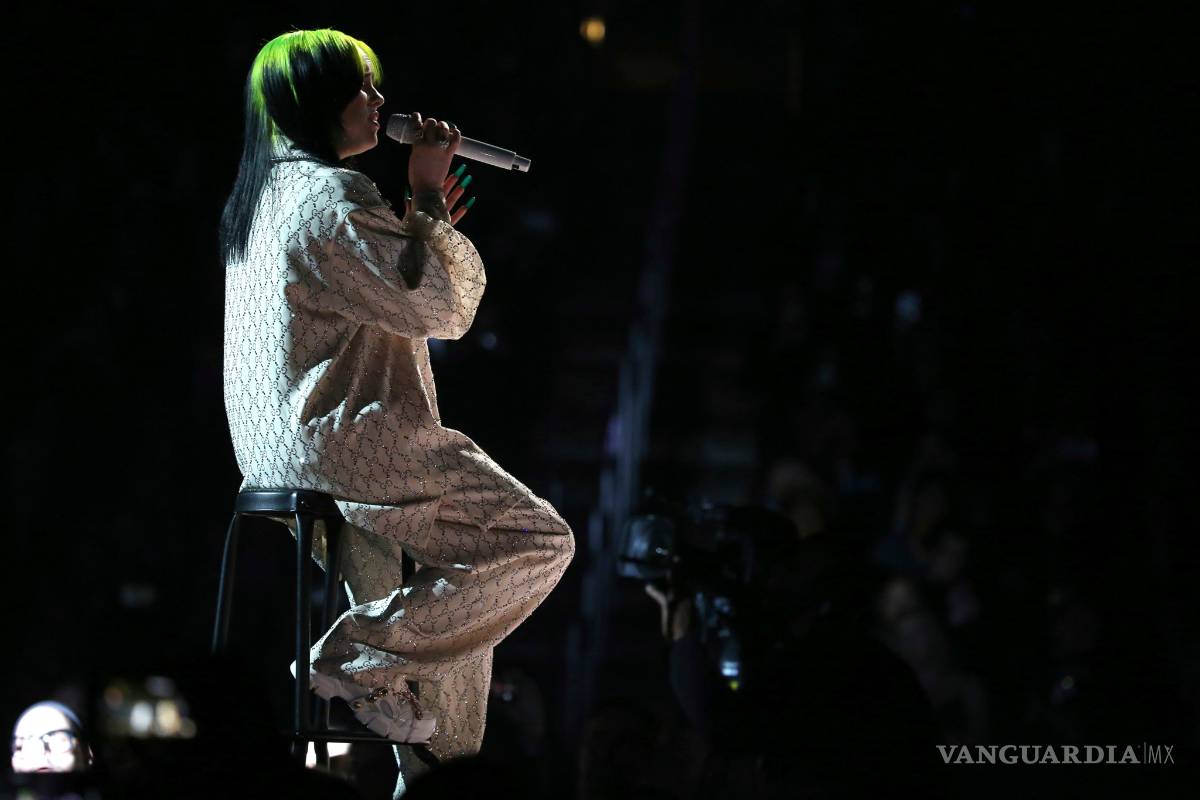 Billie Eilish se lleva la noche en los Grammy 2020