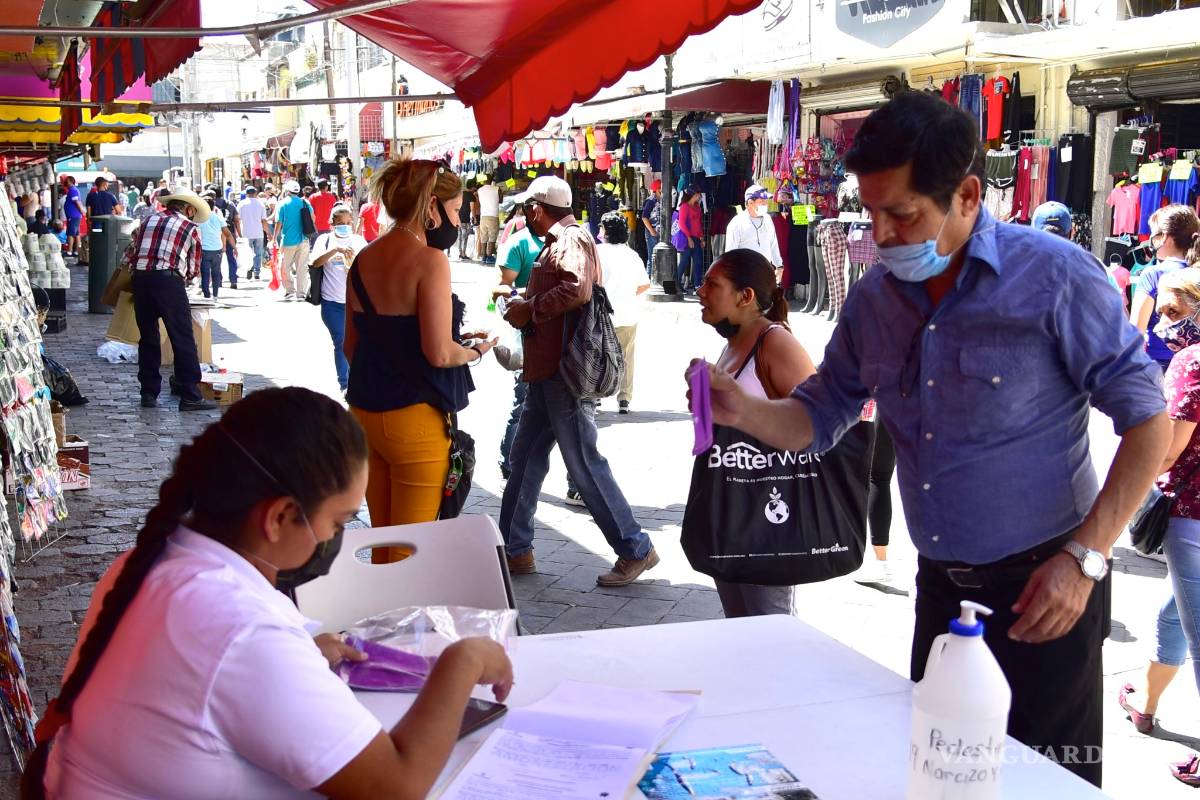 Amonestados 297 saltillenses por no portar cubrebocas con la instalación de filtros sanitarios pedestres